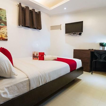 Reddoorz Plus @ Poblacion Makati San Pedro Makati Exterior foto