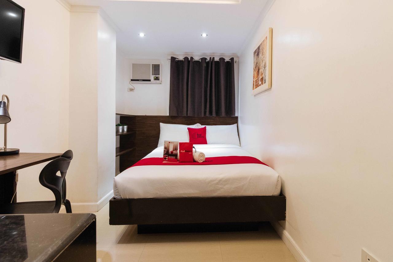 Reddoorz Plus @ Poblacion Makati San Pedro Makati Exterior foto
